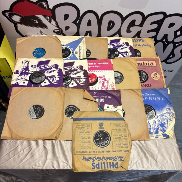 Selection of vintage gramophone records inc his masters voice