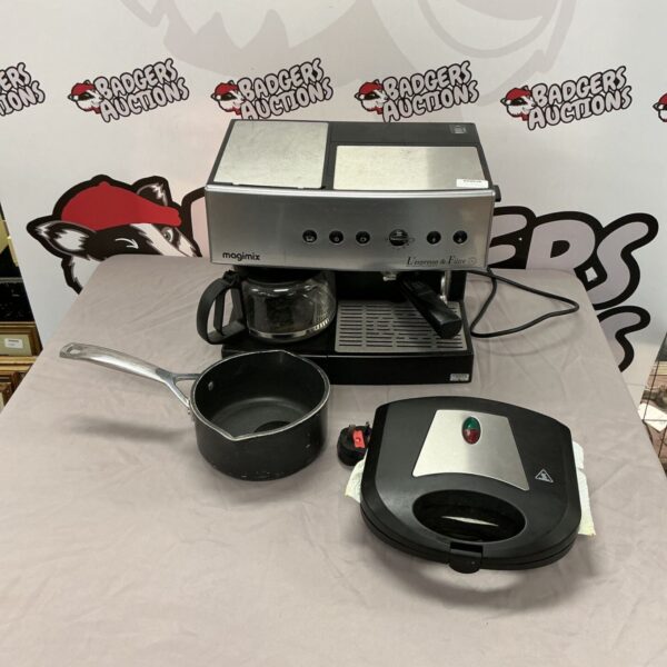 Magimix coffee machine with Le Creuset pot and ASDA toaster.