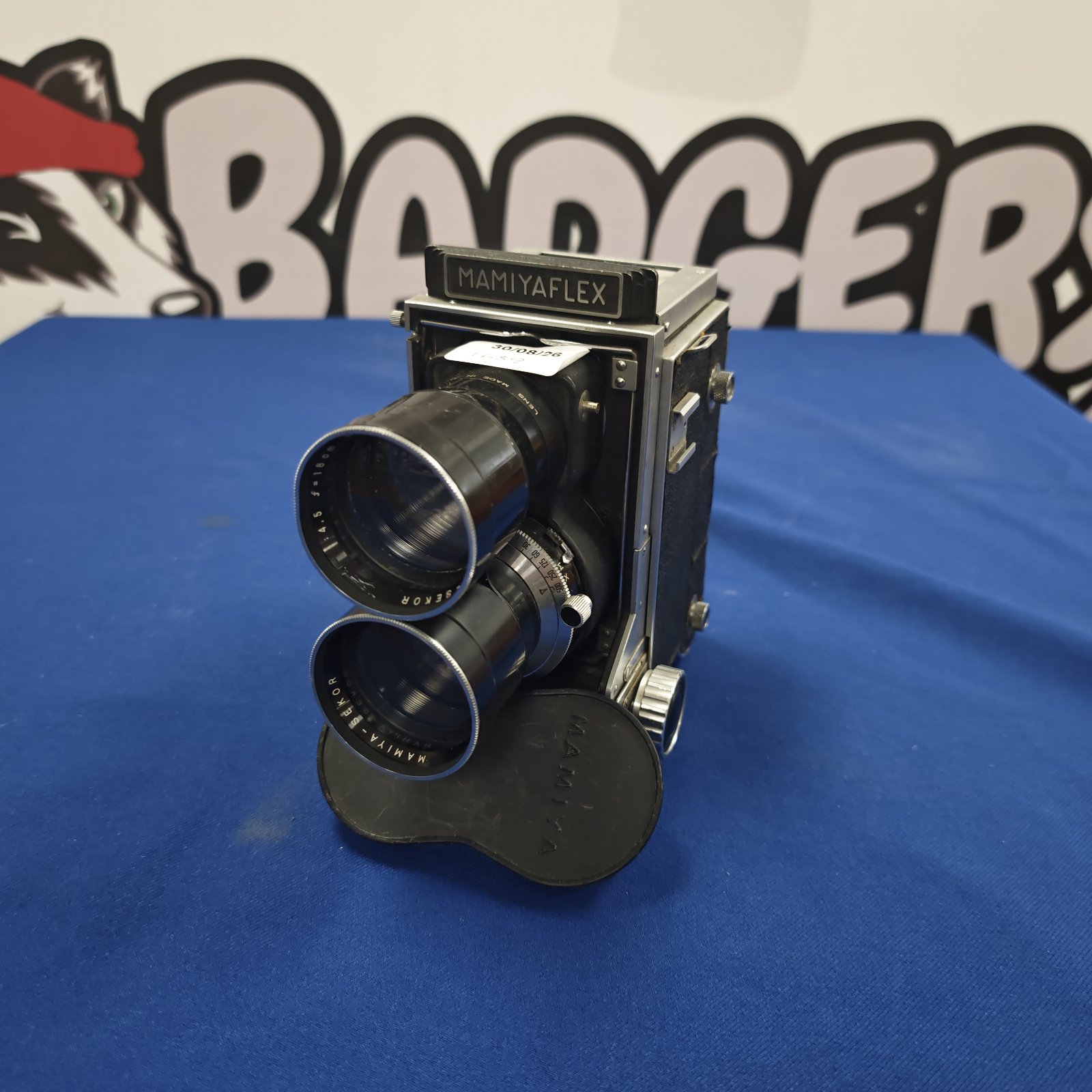 Vintage Mamiyaflex twin lens camera with Sekor lens.