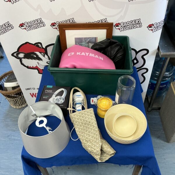 Mixed lot including Picun headphones, yoga mat, and kitchen items.