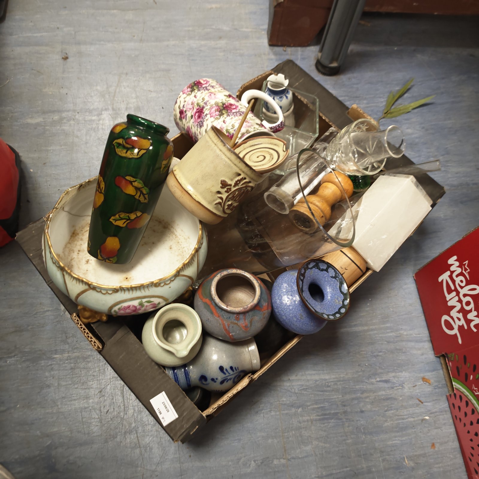 Mixed lot of vintage pottery and vases, including studio ceramics.