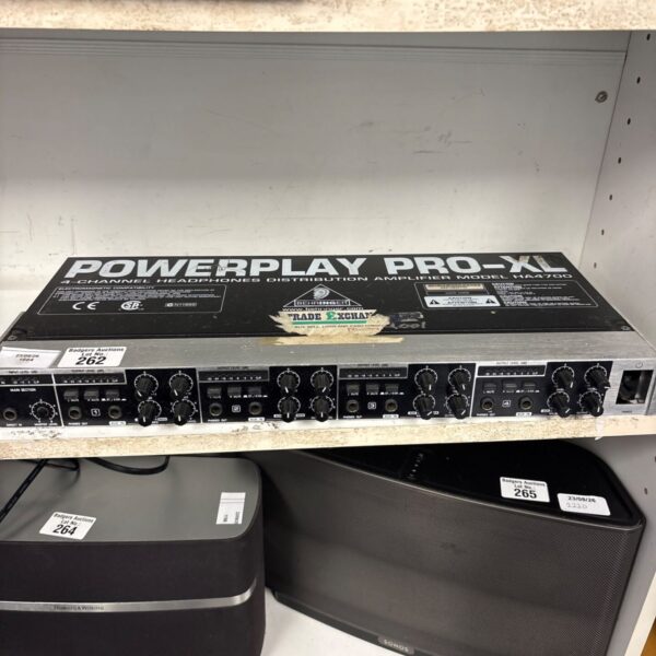 Power Play Pro XL HA4700 amplifier with multiple headphone outputs.