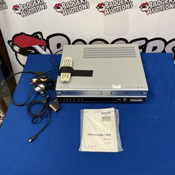 Sanyo DVD Recorder VCR DVD-V100E with remote control.