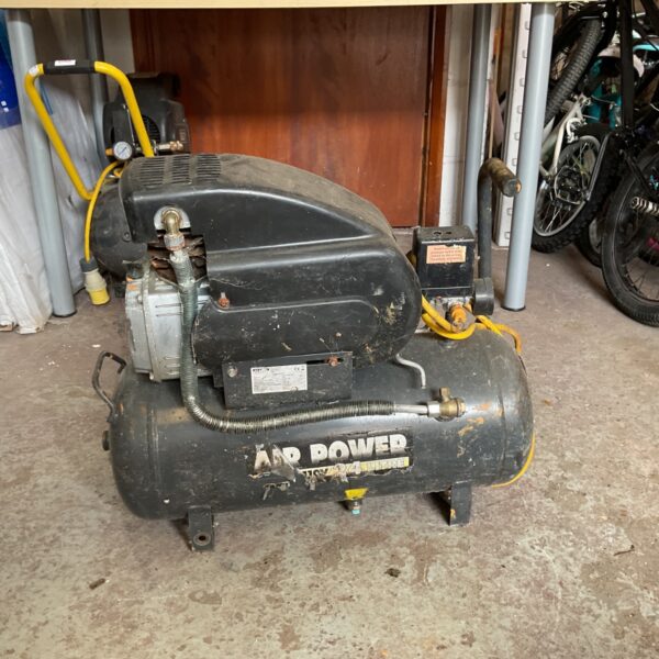 Sealey AirPower 24L air compressor with yellow plug.
