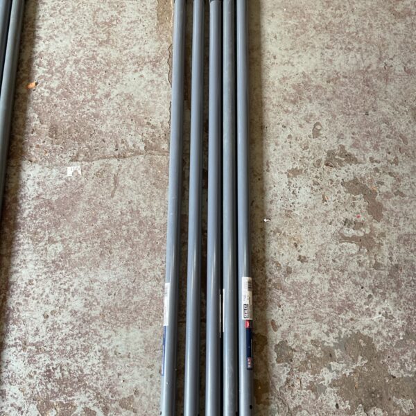 Five long Sealey fencing spade handles for garden work.