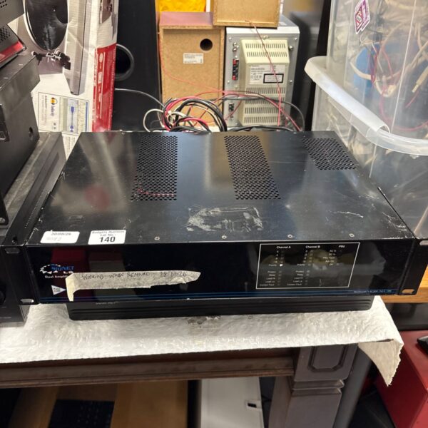 Vintage Signet LS dual amplifier with metal casing and connections.