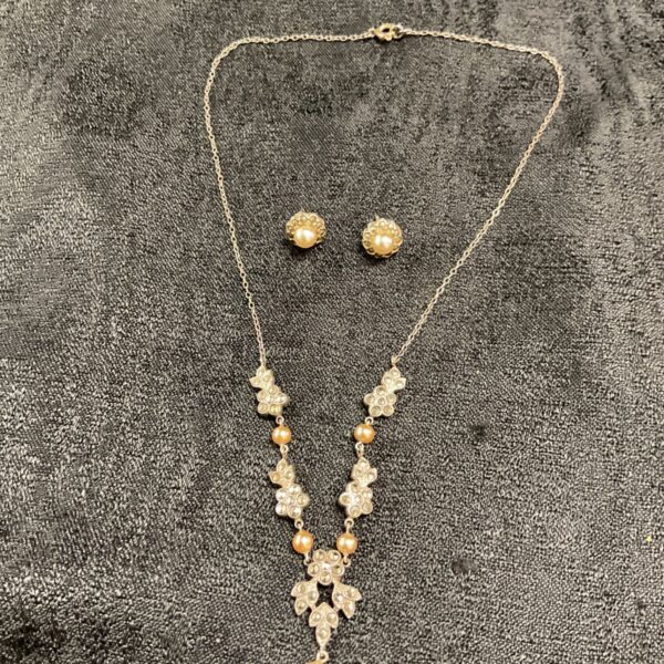Vintage silver marcasite and pearl necklace set with earrings.
