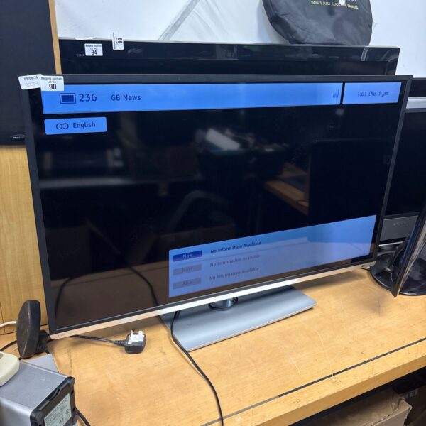 Toshiba 40L6353D LCD colour television in black casing.