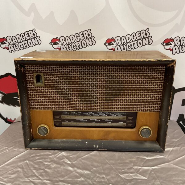 Vintage Cossor Melody Master radio front view.