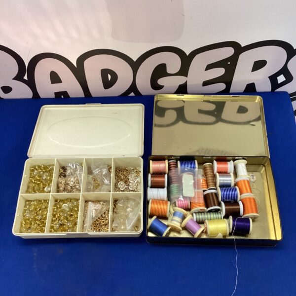 Vintage crafting supplies lot with thread and jewellery beads.