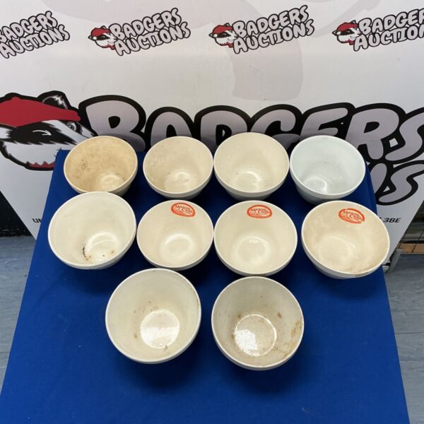 Vintage Mason Cash bowls in a quantity lot, ideal for collectors.