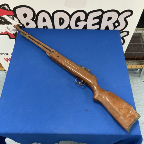 Vintage under lever air rifle for restoration, classic airgun.