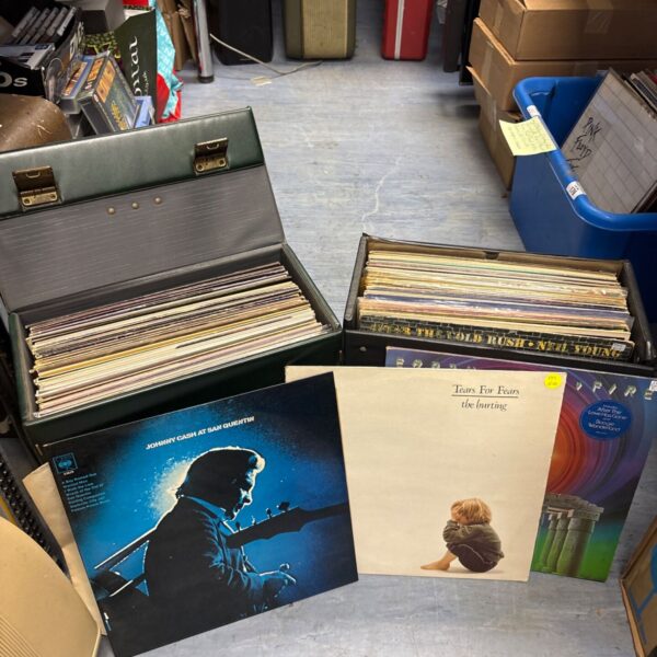 Mixed vinyl record lot including Tears for Fears albums.