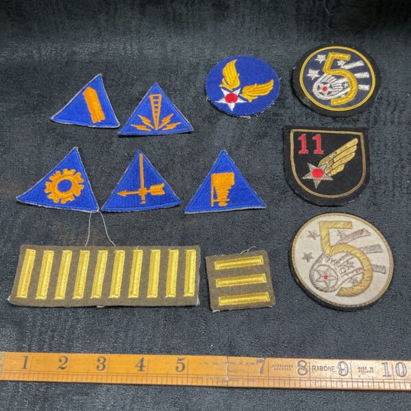 Vintage WW2 US Airforce badges and patches collection.