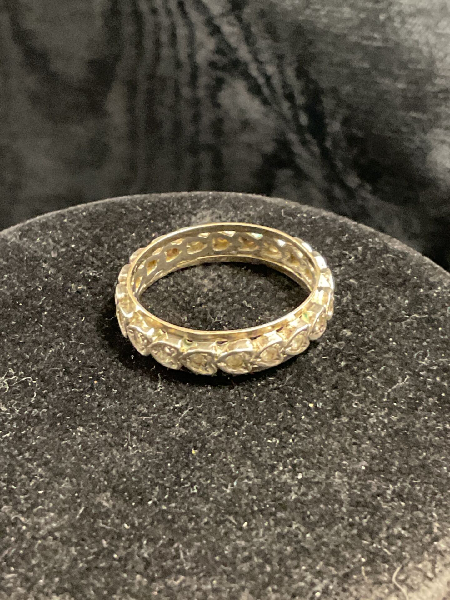 853 9ct Yellow and White/Silver Gold Ring Set with white stones Size T 3.97g