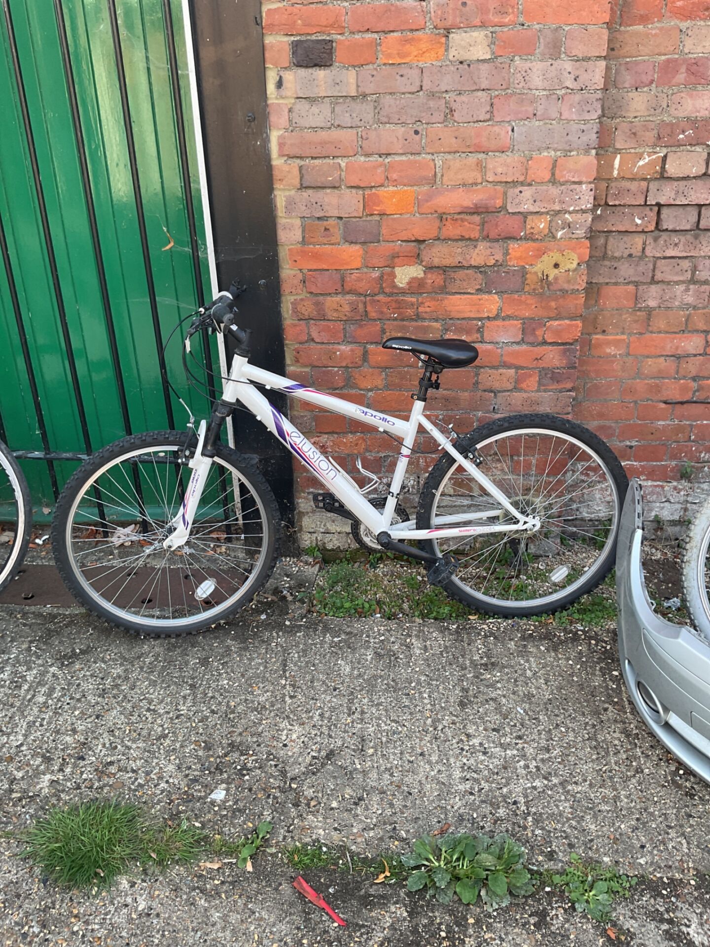 1347 Apollo elusion women’s mountain bike