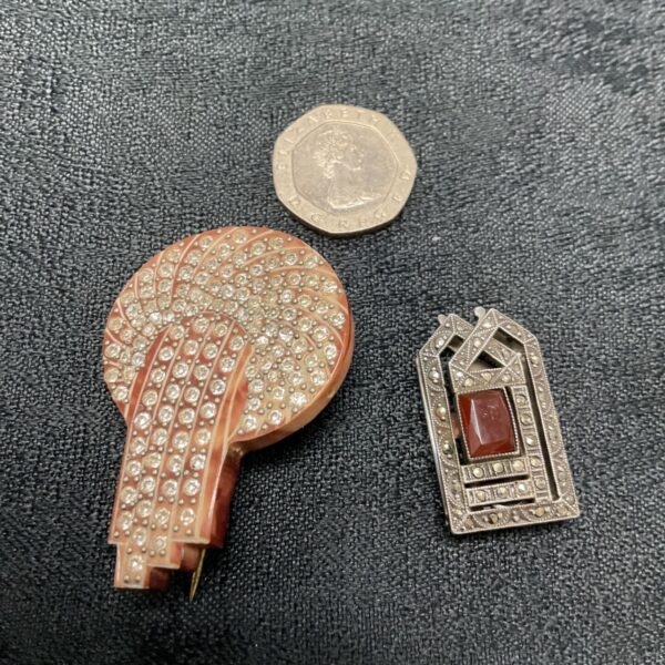 Vintage Art Deco scarf clip with marcasite and rhinestones.