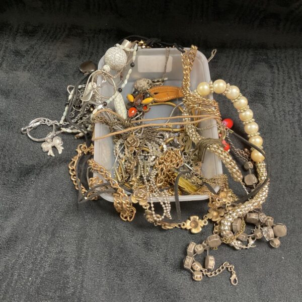 Tray of thirty assorted costume necklaces, vintage and modern styles.