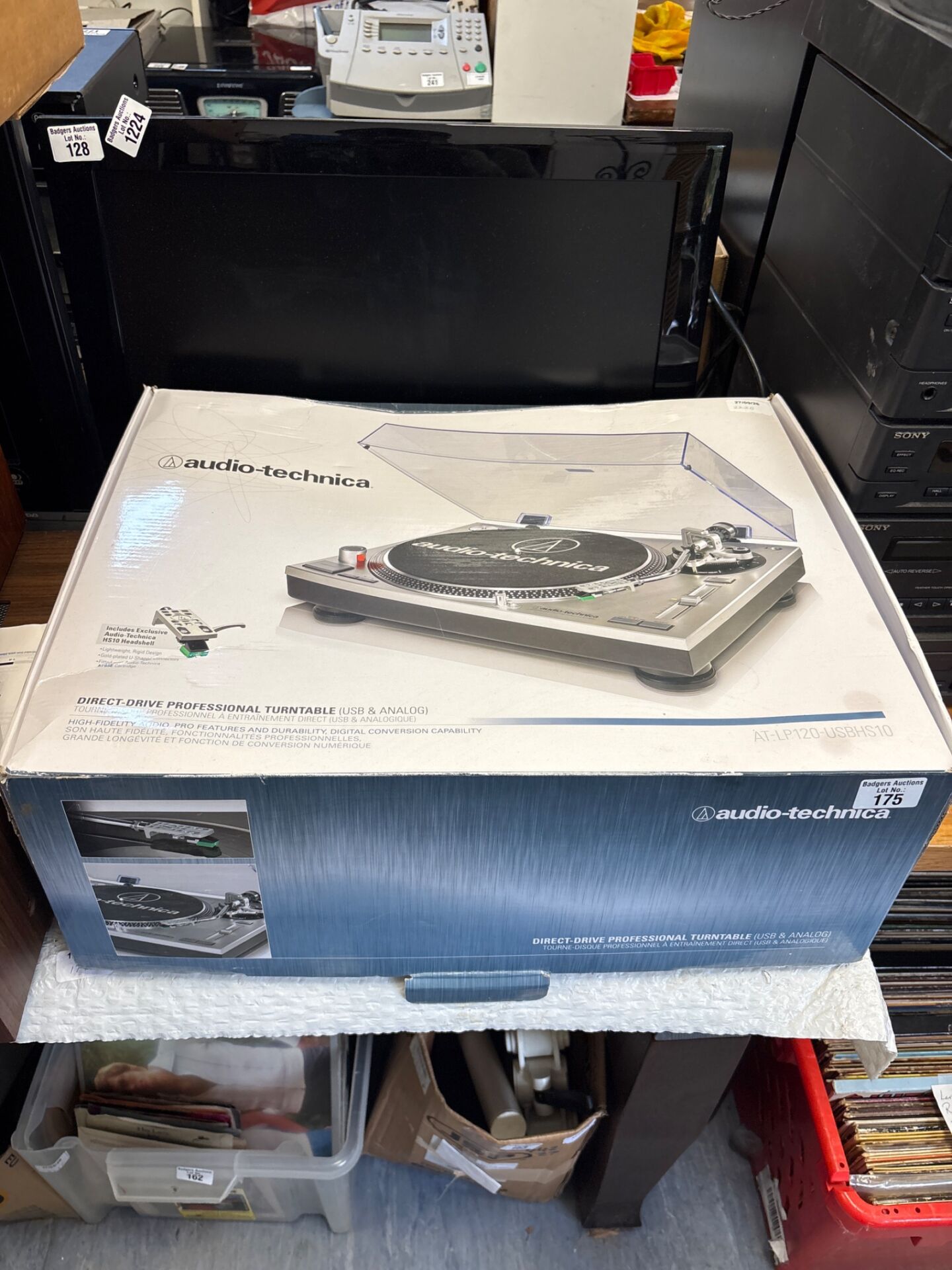 175 Audio Technica Direct drive professional turntable