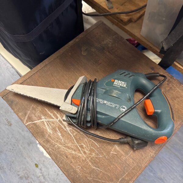 Black & Decker Scorpion KS890E electric saw, handheld power tool.