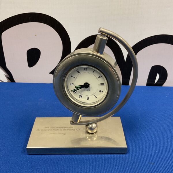British Airways Boeing 777 commemorative desk clock, aviation collectible.