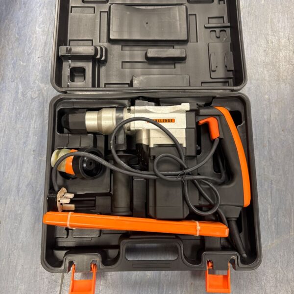 Open case showing a Challenge SDS drill.