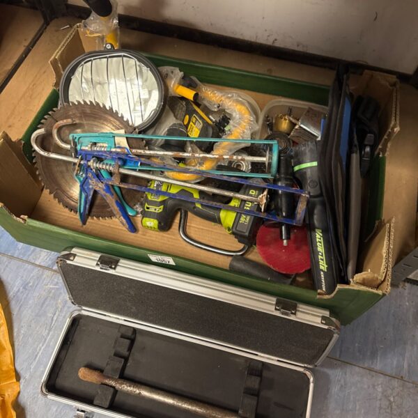 Cordless drill and tool set in a tray, including a Guild drill.