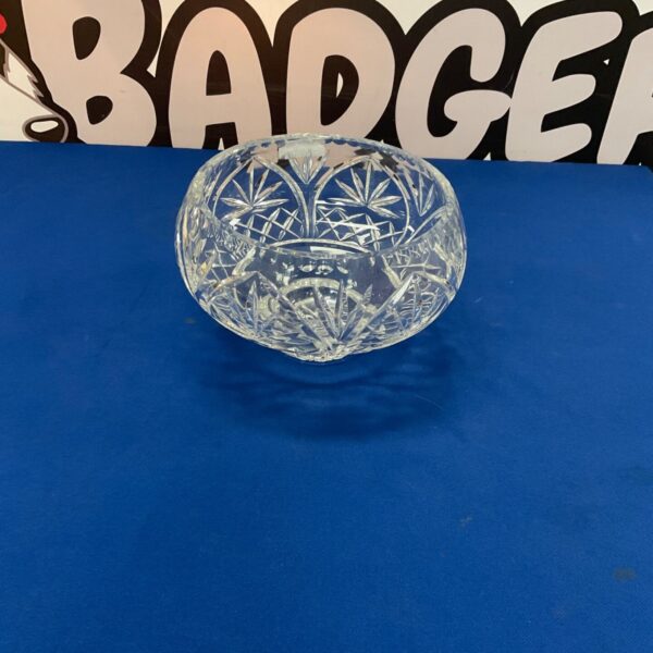 Elegant crystal fruit bowl with intricate cut glass design.