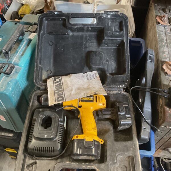 DeWalt cordless drill set in open carrying case.