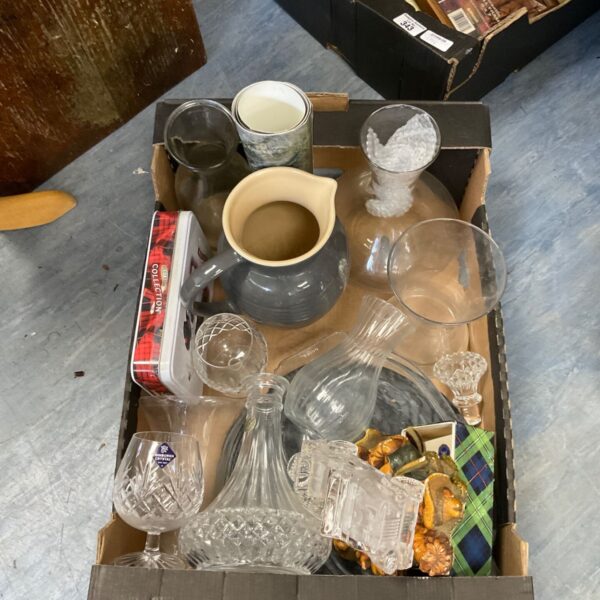 Mixed lot of Edinburgh Crystal glasses for sale.
