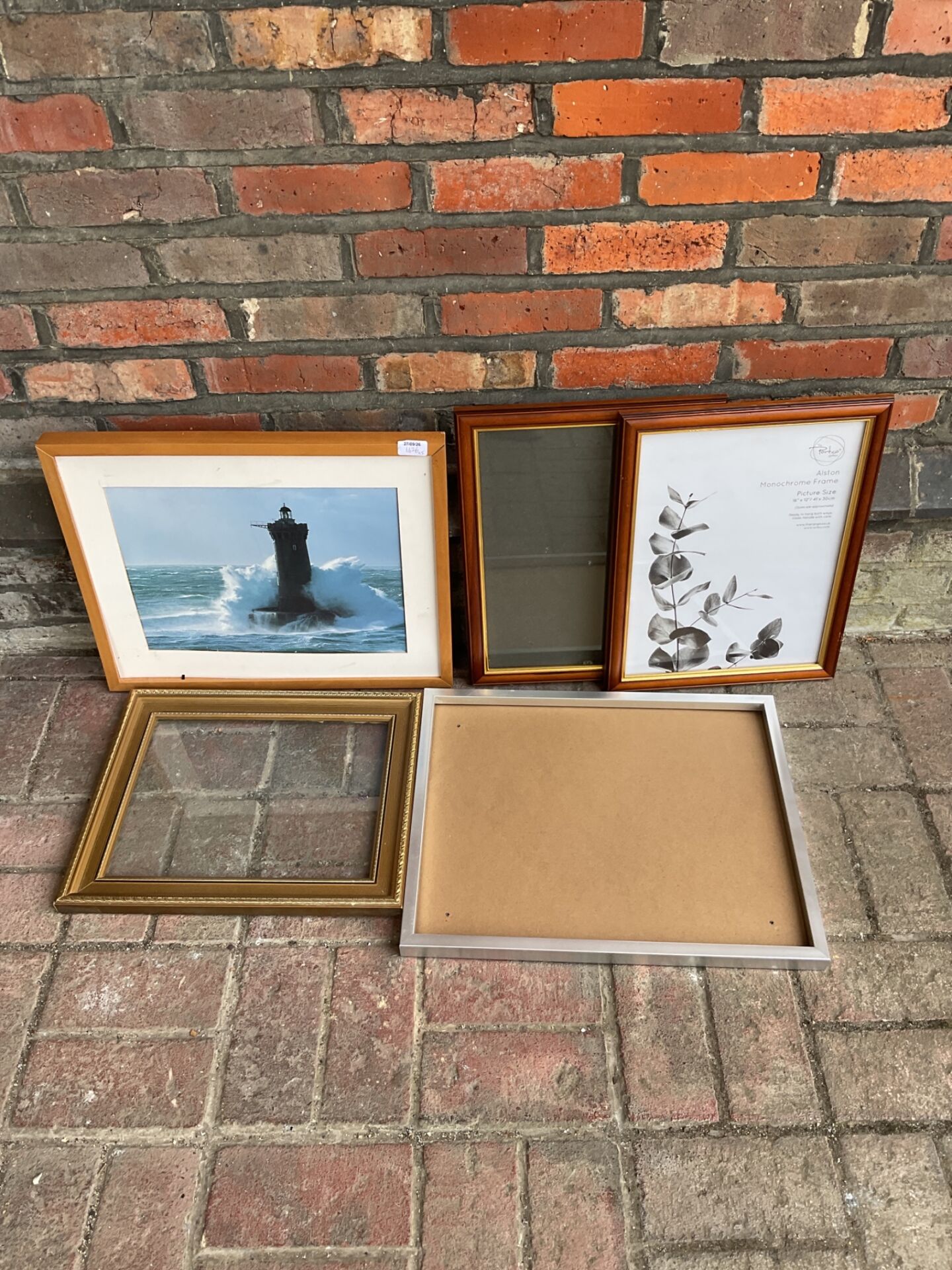 751 Lot of five empty picture frames