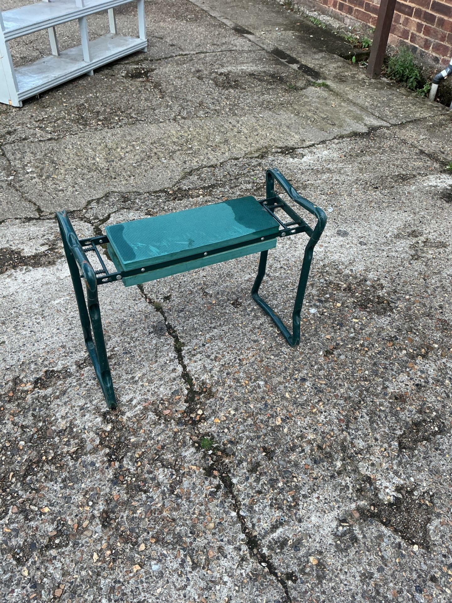 1173 Garden planter Stool