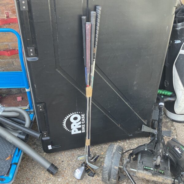 Golf club bundle with Catalyst clubs and golf bag.