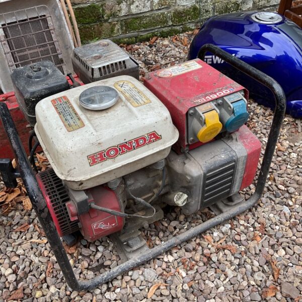 Honda EG1900x generator showing wear and tear.