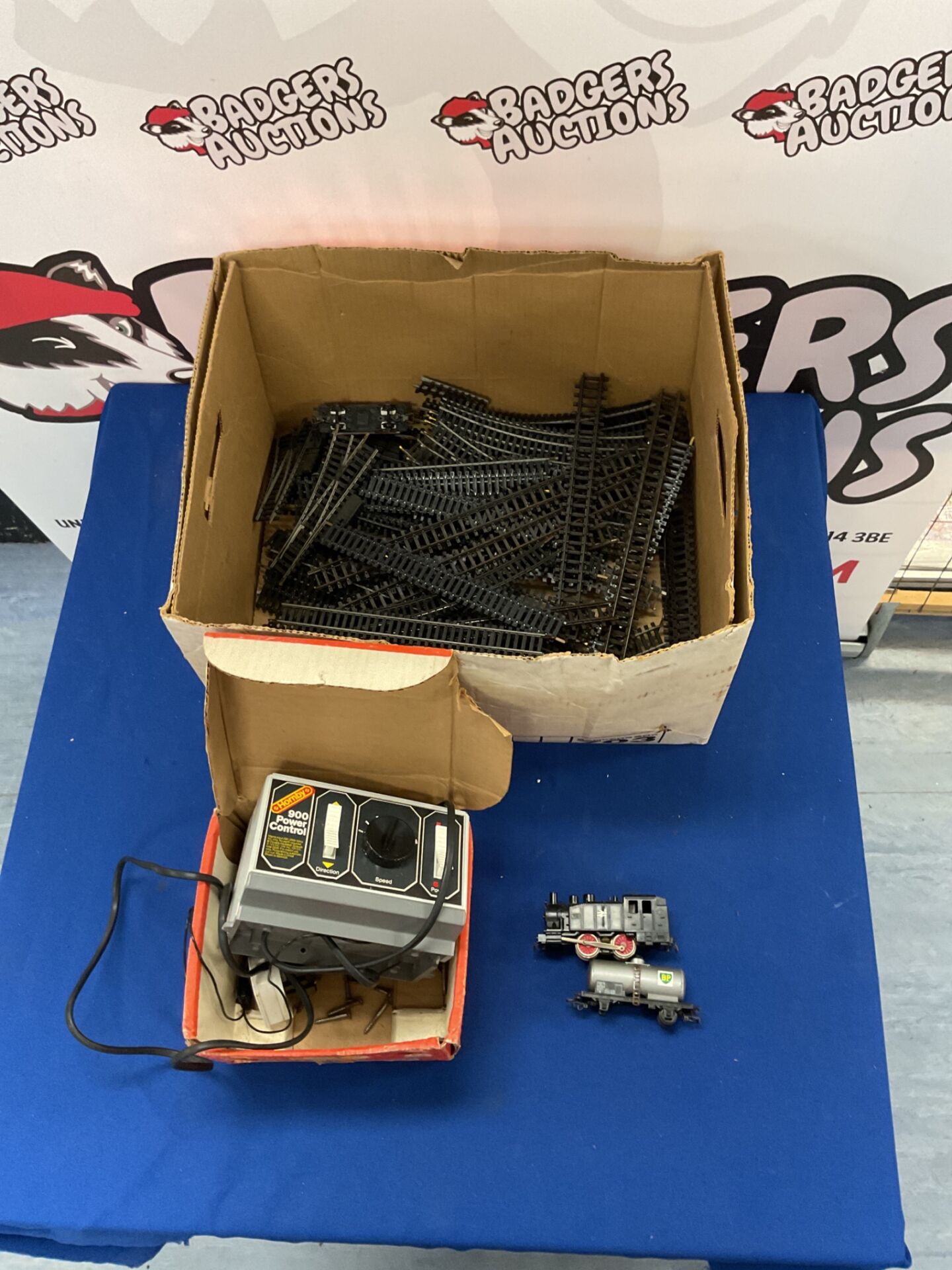 379 Box of Hornby model railway track and control centre