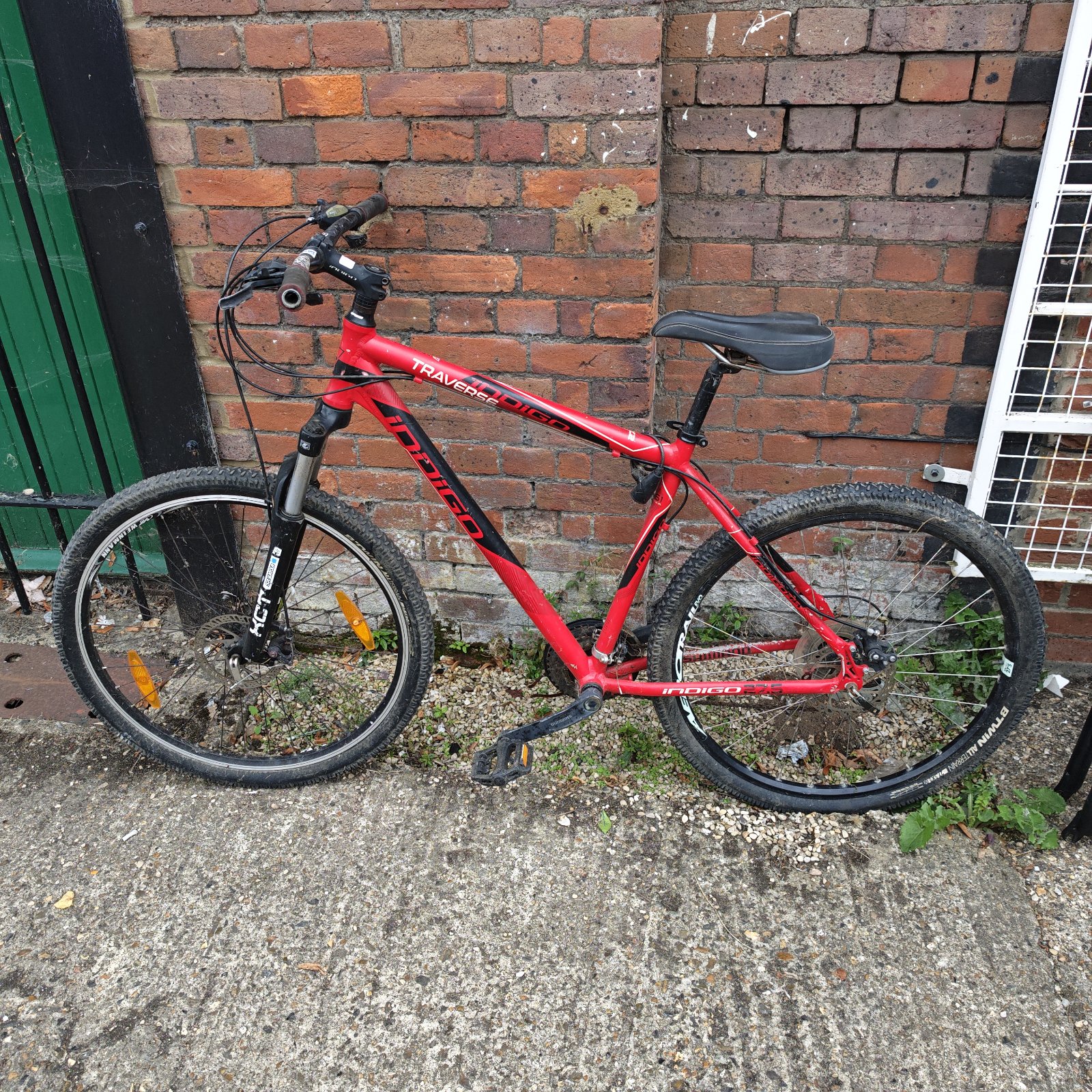 Red Indigo 27.5 traverse mountain bike for sale.