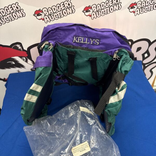 Vintage Kelly’s pannier bag set in purple and green for bicycles.