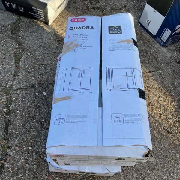 Keter Quadra garden storage kit packaging showing wear and tear.