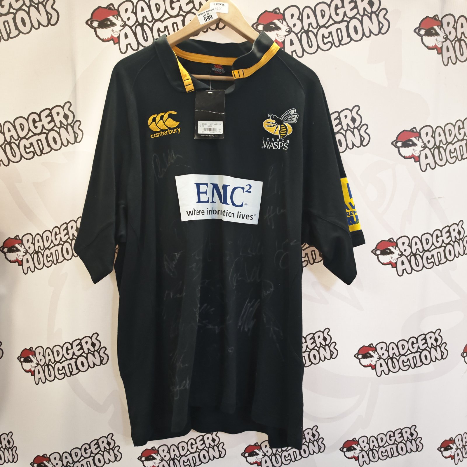 Signed London Wasps rugby polo shirt size 3XL, team autographs.