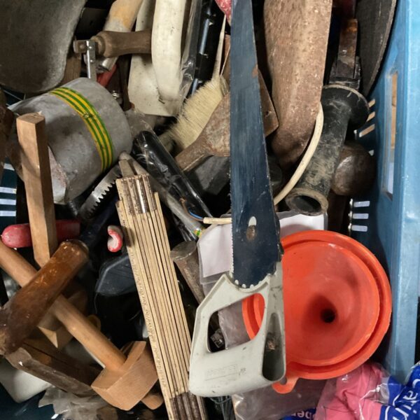 Quantity of garage clearance items inc tools hammers chisels saws ect