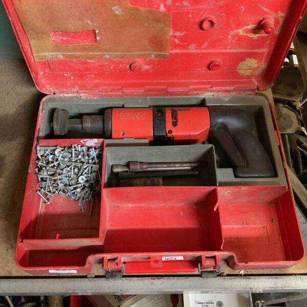 Hilti DX 400B powder-actuated tool in case
