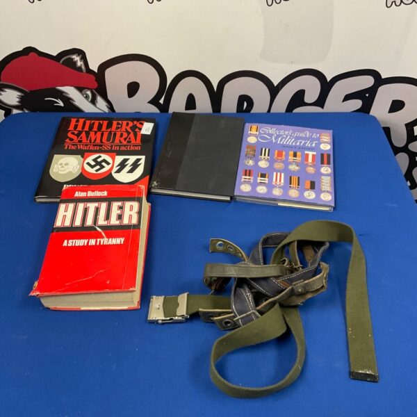 Refence books on militaria with vintage belts