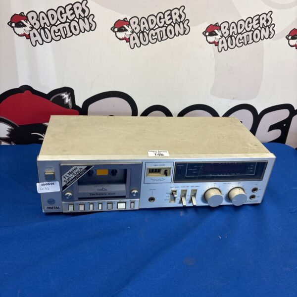 vintage Technics RS-M215 stereo cassette deck