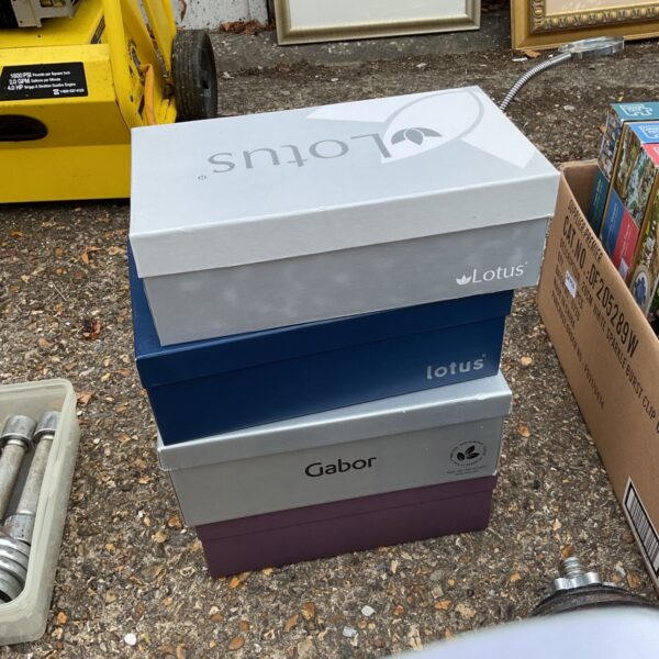 Ladies shoes lot including Lotus and Gabor brands.