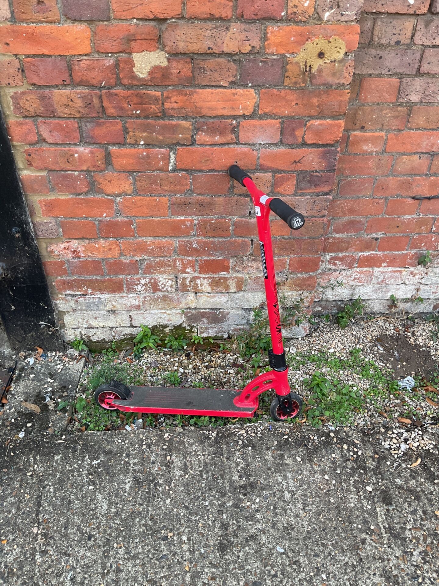 1344 Madd gear pro (mgp) stunt scooter