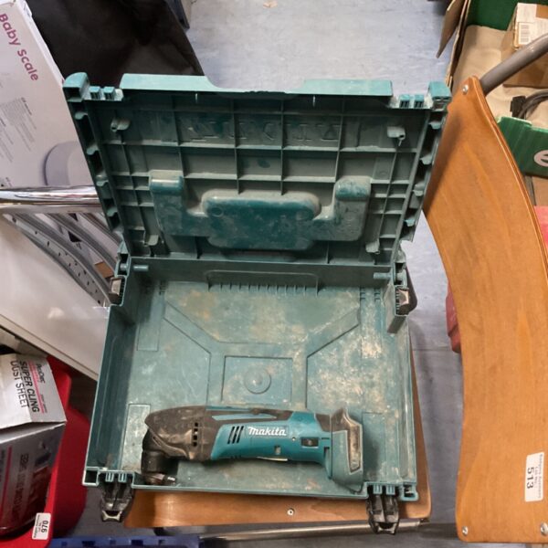 Makita 18V LXT Oscillating Multi-Tool in case, used condition.