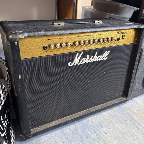 Marshall MG250DFX guitar amplifier with control panel visible.