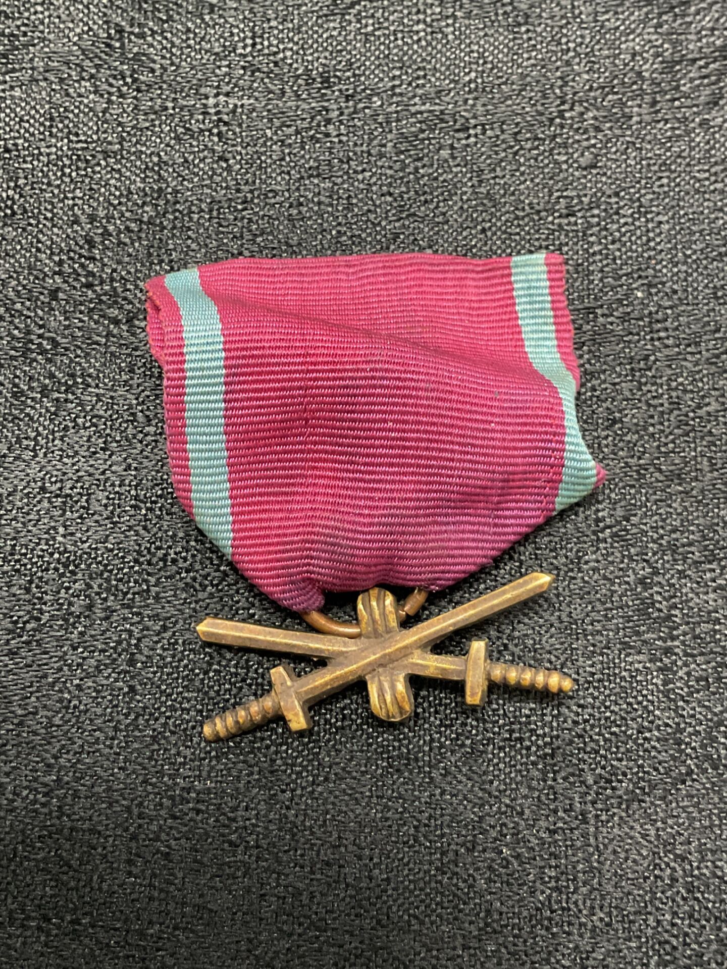849 WW2 Polish War Merit Crossed Swords Medal