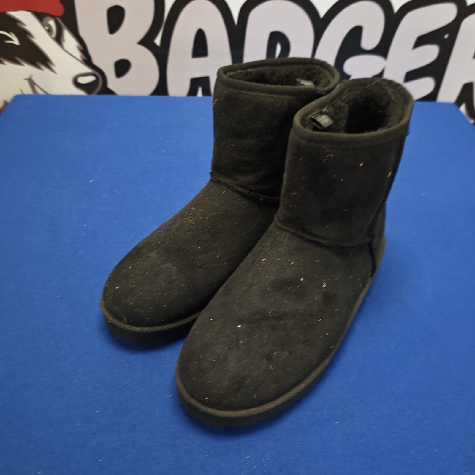 Size 7 Primark winter boots, faux suede ankle boots for winter.
