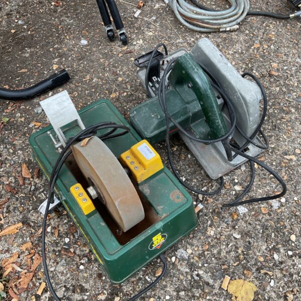 Record Power Scan 200 grinding wheel, a used workshop tool.